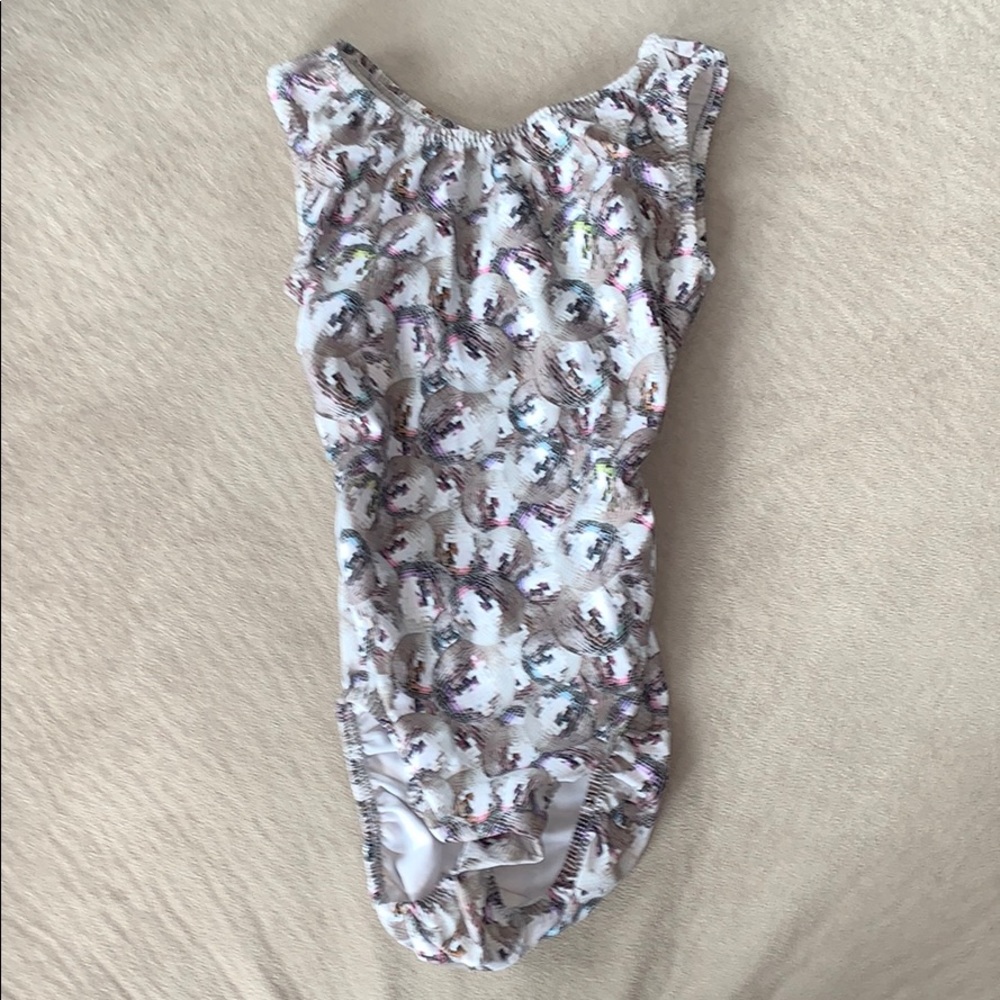 gymnastics leo